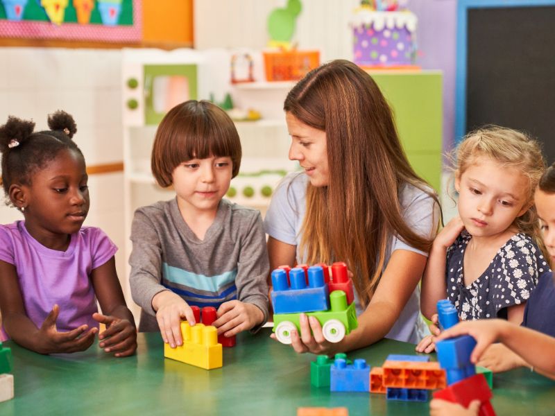 TRT-RS reconhece assistente de turno inverso como professora de educação infantil