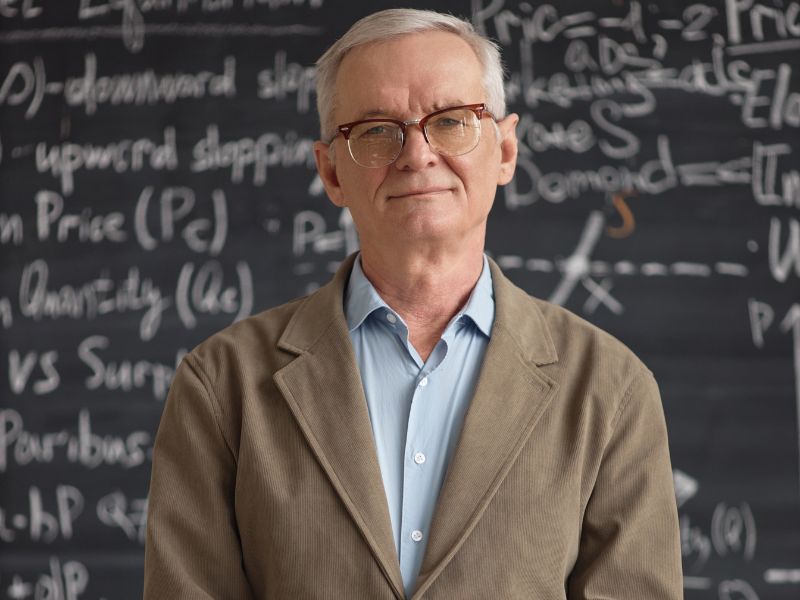 Professor em tratamento contra câncer deve ser reintegrado, decide TST
