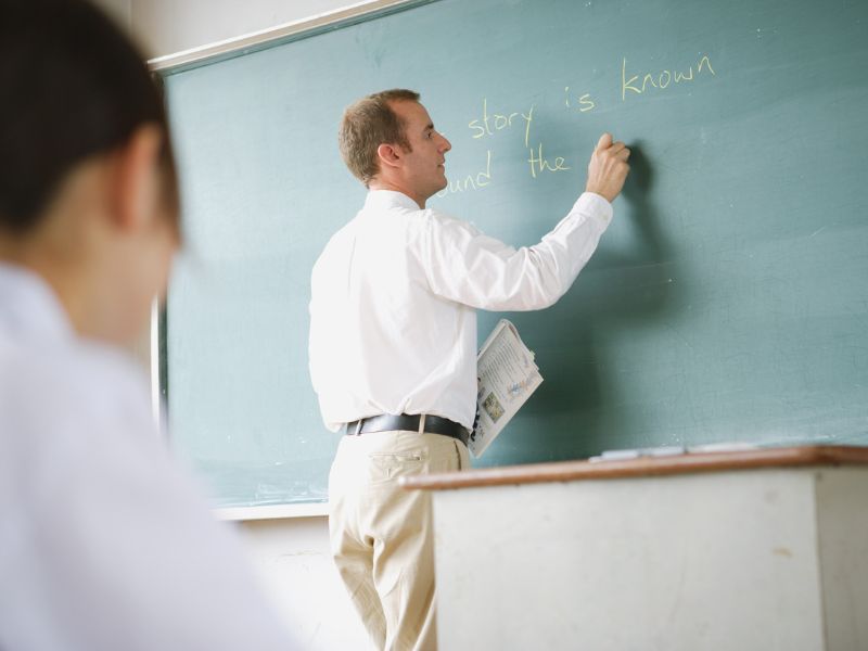 TST determina reanálise de caso de professor que alega descumprimento de acordo