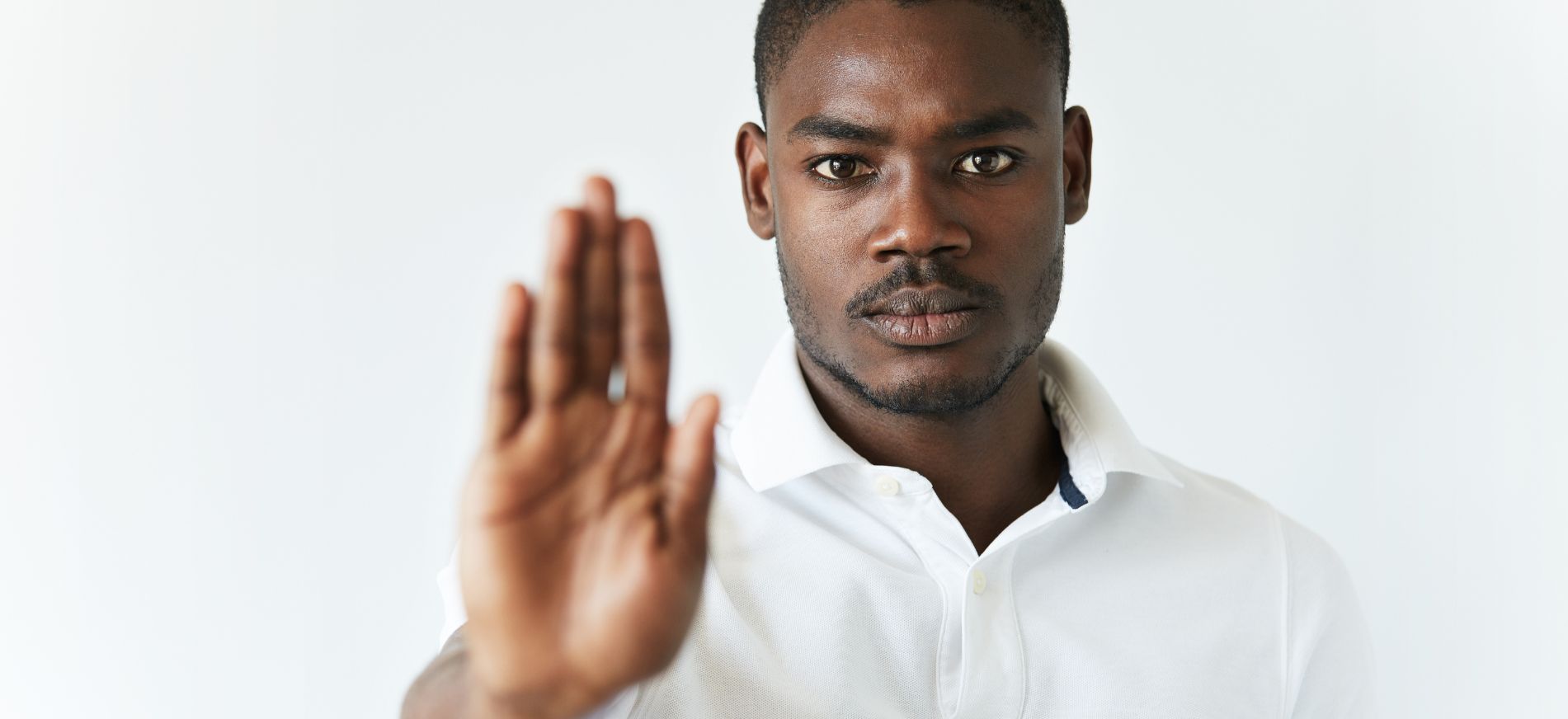 Empresa é condenada a indenizar trabalhador vítima de racismo no ambiente de trabalho