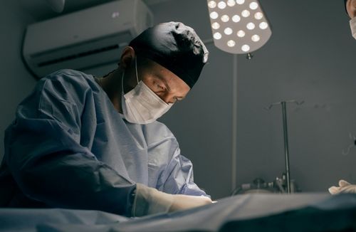 Plano reembolsará cirurgia feita fora de rede credenciada