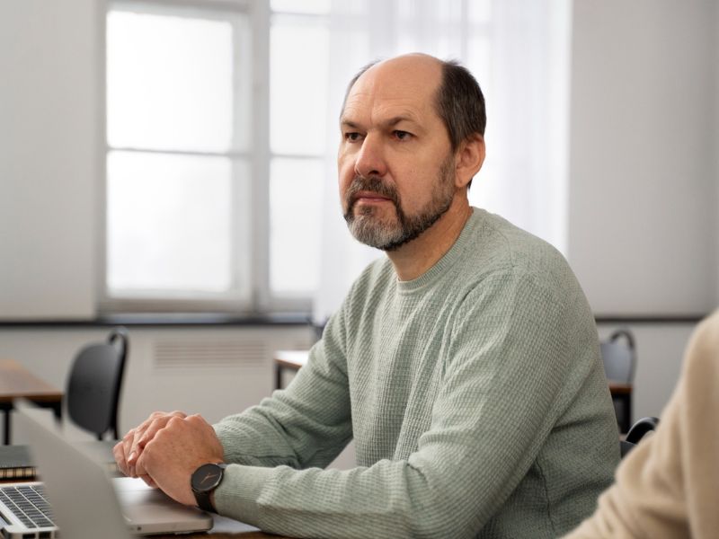 Justiça determina reintegração de bancário do Bradesco demitido por discriminação