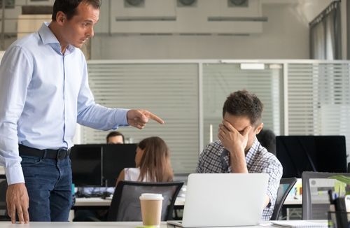 Servidor humilhado por superior será indenizado por assédio moral