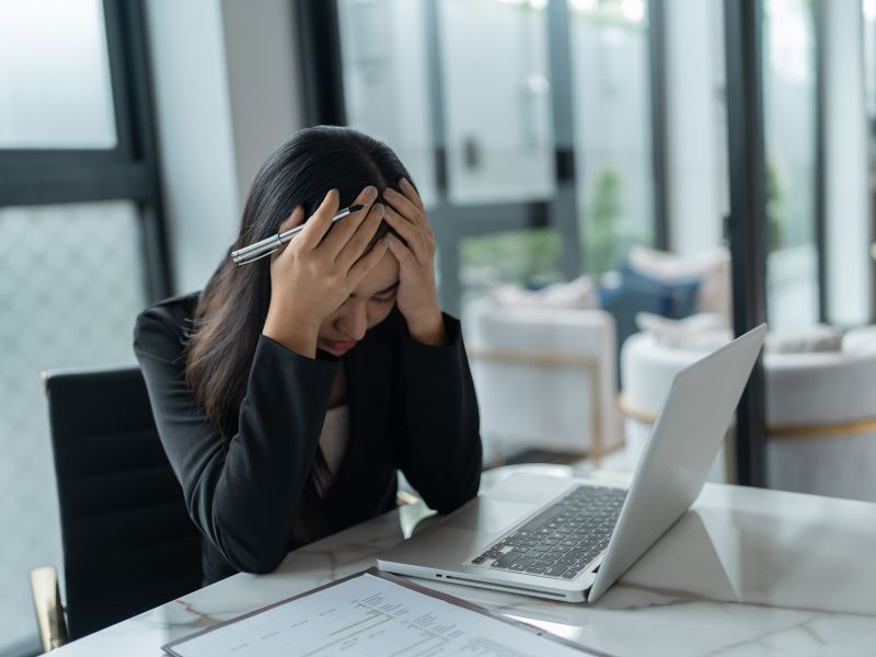 Banco é condenado a pagar R$ 47 mil por adoecimento mental de gerente