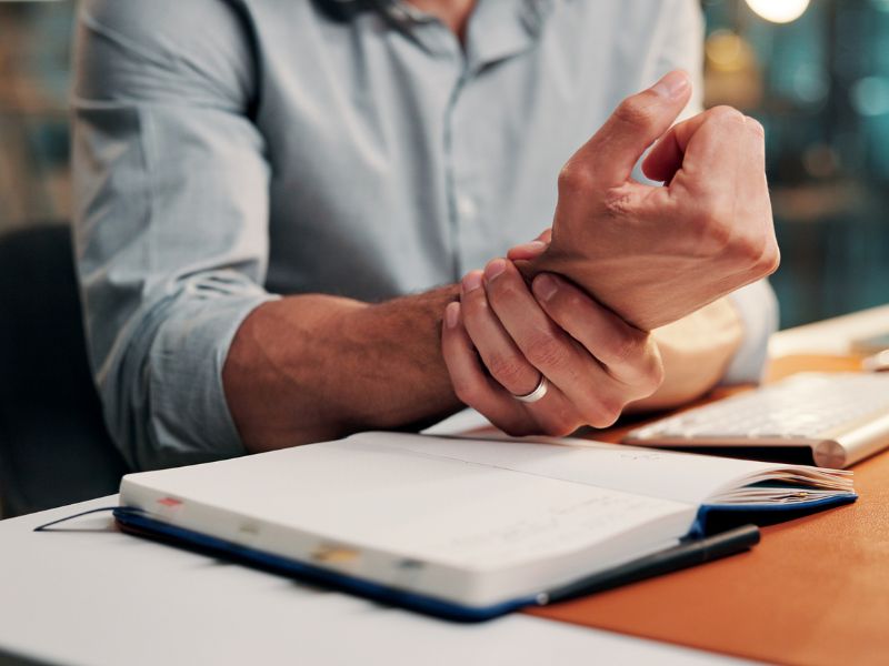 Justiça condena CEF a pagar R$ 5,7 Mi a gerente adoecido por LER/DORT e assédio moral