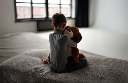 Filho que sofreu abandono afetivo paterno deve ser indenizado em R$ 200 mil