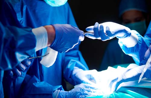 Plano de saúde deve custear cirurgia bariátrica urgente em período de carência