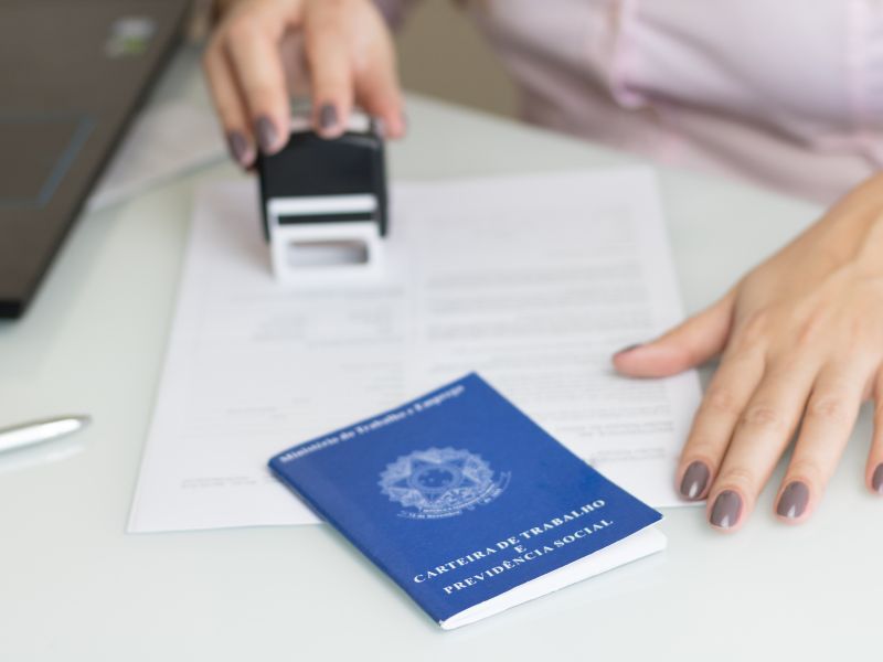 Ausência de contrato intermitente gera vínculo de emprego