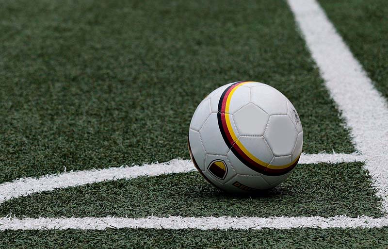 Clube de futebol pagará comissão a empresário por negociação de atleta